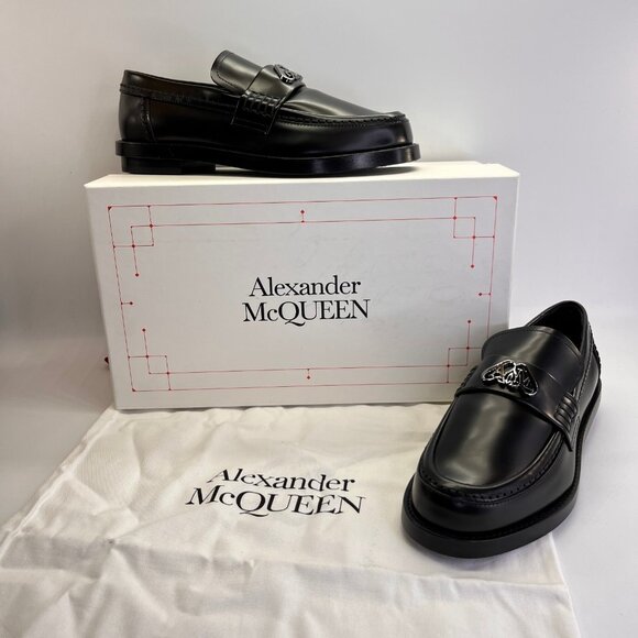 Alexander McQueen Seal Loafers Size 39 Black Lambskin Leather Made in Italy - Picture 1 of 16